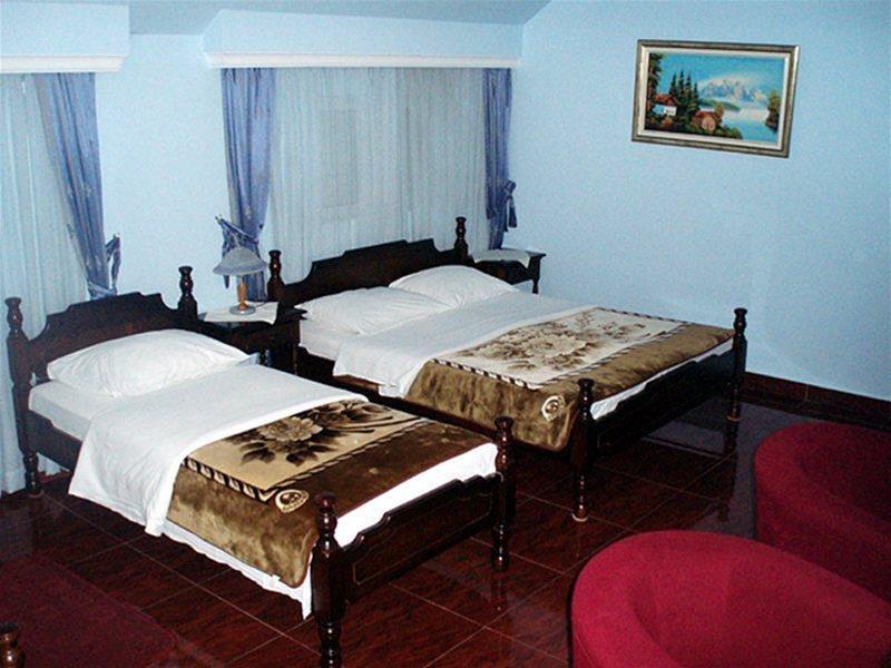 Hotel Evropa Podgorica Phòng bức ảnh