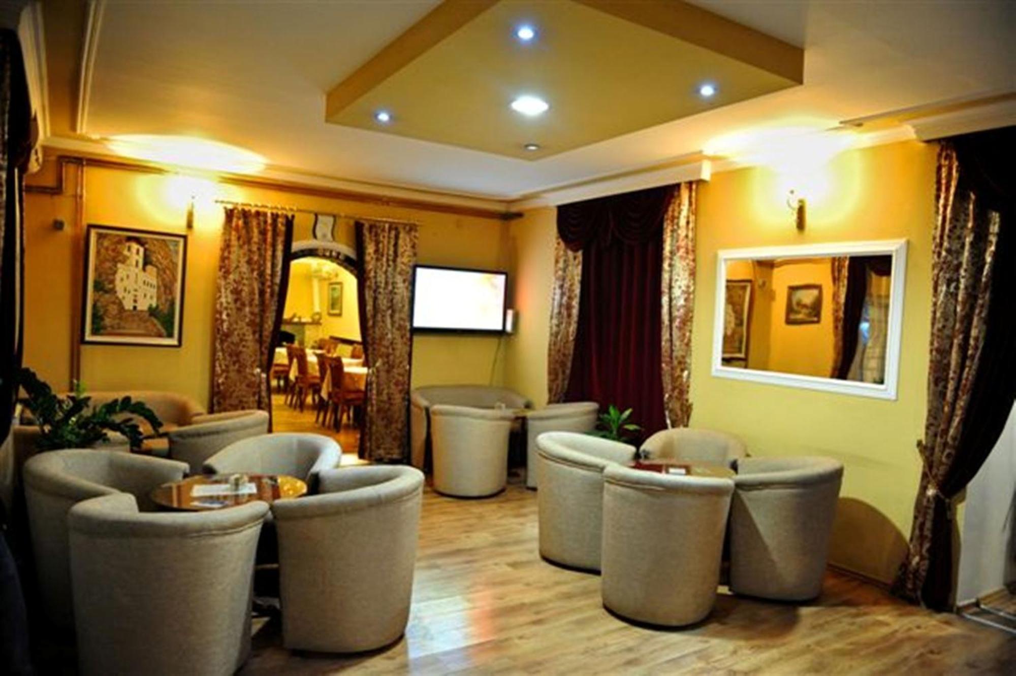 Hotel Evropa Podgorica Ngoại thất bức ảnh