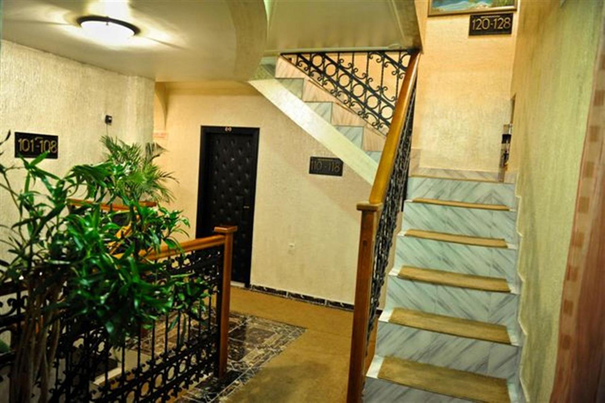 Hotel Evropa Podgorica Ngoại thất bức ảnh
