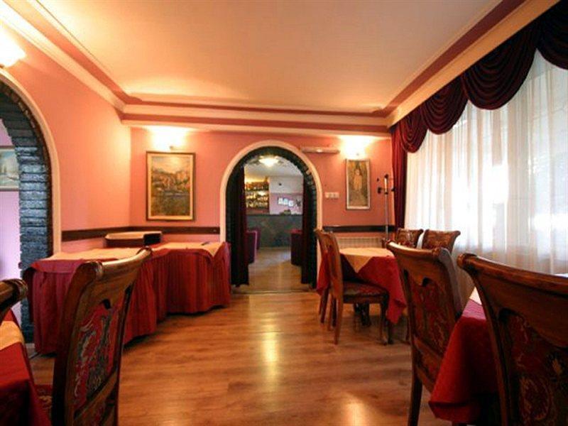 Hotel Evropa Podgorica Nội địa bức ảnh