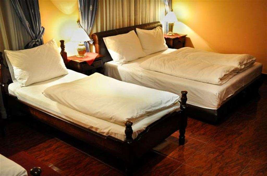Hotel Evropa Podgorica Phòng bức ảnh